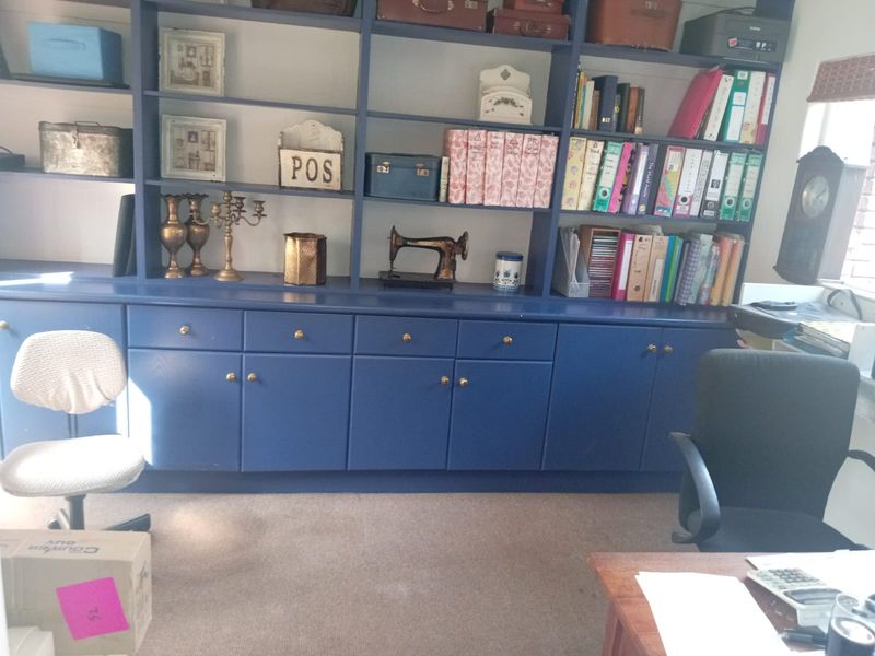 Stunning Family Home for Sale in Vanderbijlpark SE 2 - Photo 9