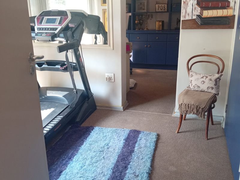 Stunning Family Home for Sale in Vanderbijlpark SE 2 - Photo 6