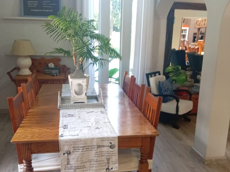 Stunning Family Home for Sale in Vanderbijlpark SE 2 - Photo 4