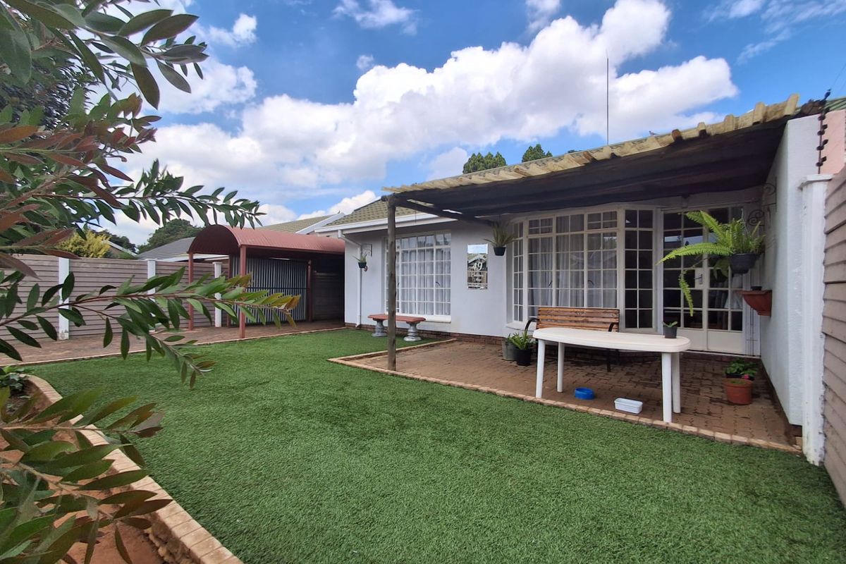 Discover your dream home in the heart of Duncanville! - Photo 3