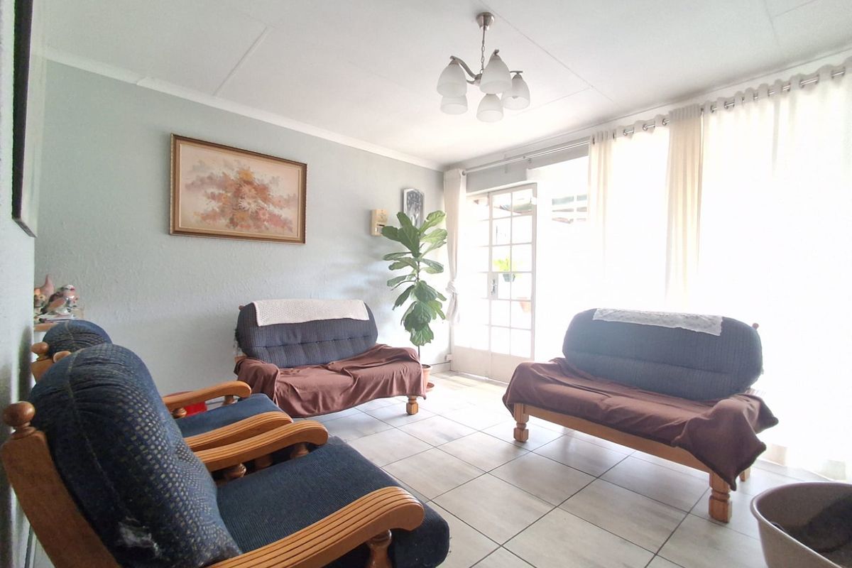 Discover your dream home in the heart of Duncanville! - Photo 5