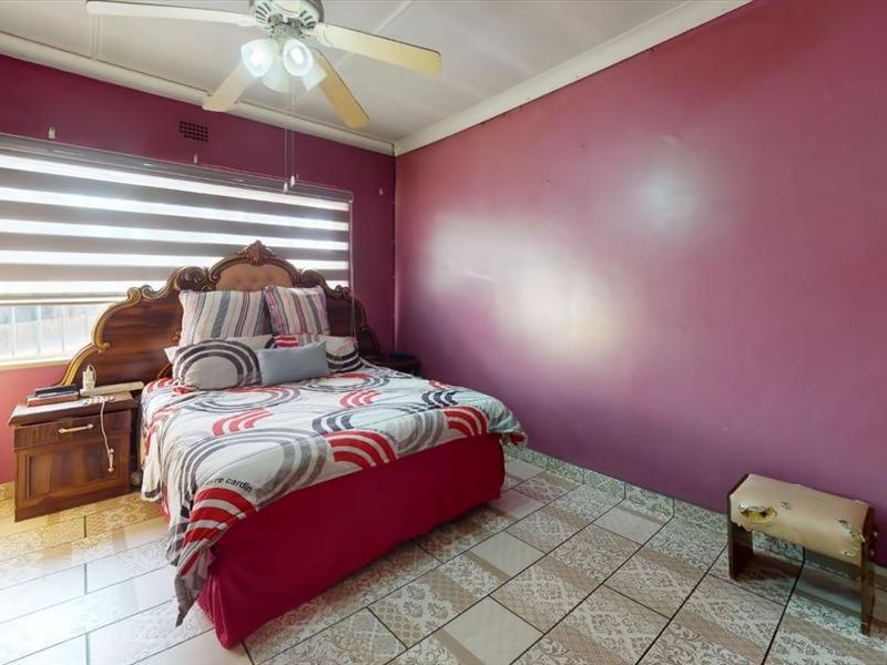 4-Bedroom Family Home with Entertainment Potential - Photo 9