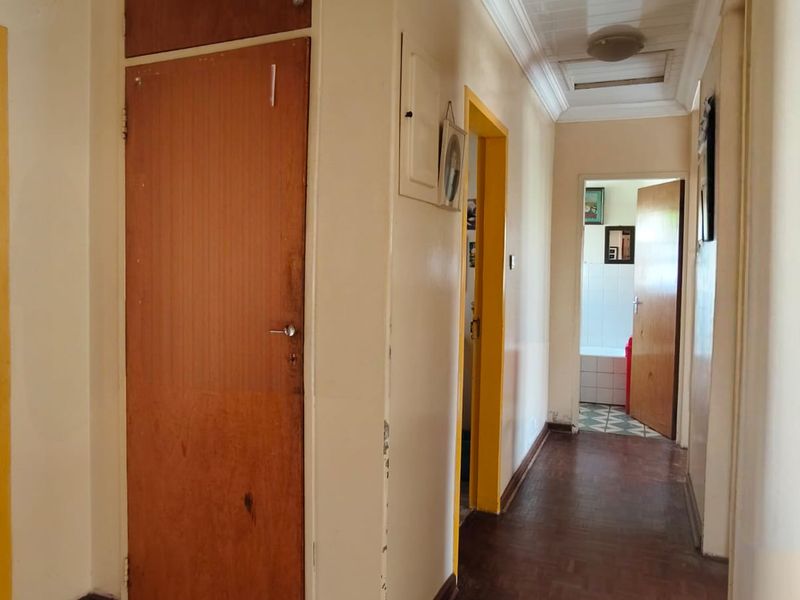 This family home offers incredible potential. - Photo 5