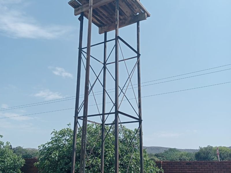 Facebrick home with many features - Photo 4