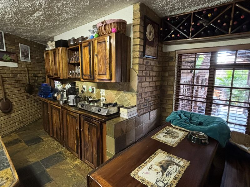 5 Bedroom Entertainers Dream Home - Photo 7