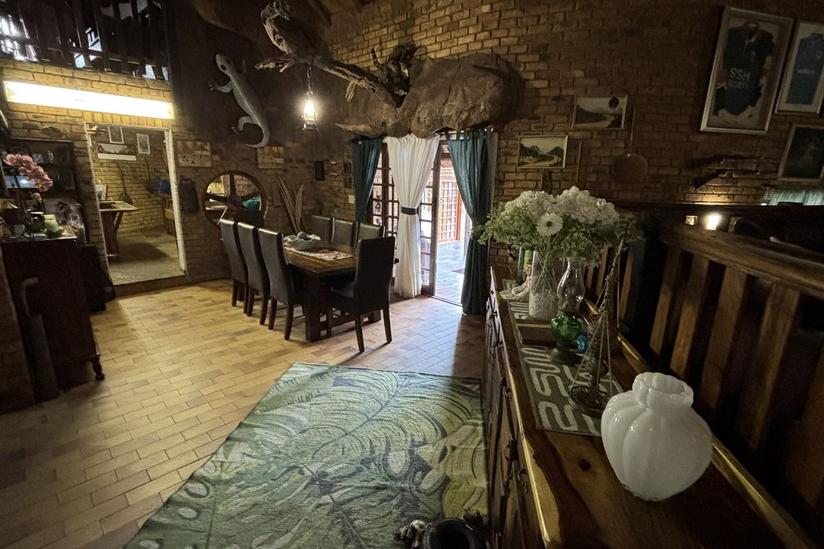 5 Bedroom Entertainers Dream Home - Photo 3