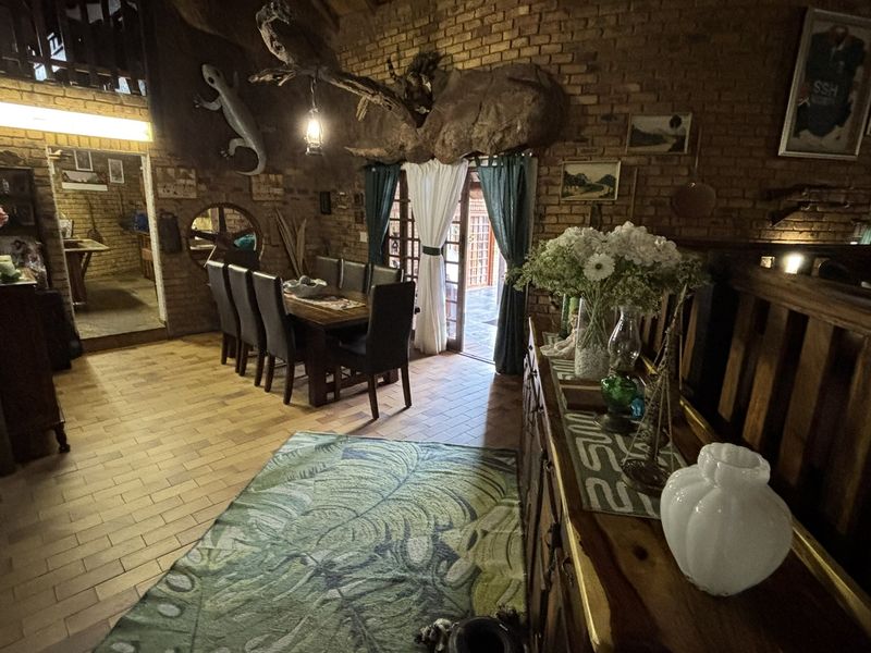 5 Bedroom Entertainers Dream Home - Photo 3