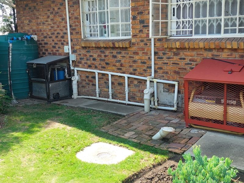 3 Bedroom Modern Home for Sale in Devon - Photo 9