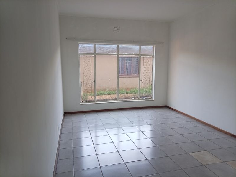 2  Bedroom Flat To Let in Bela-Bela – Comfortable Living Near Town - Photo 8