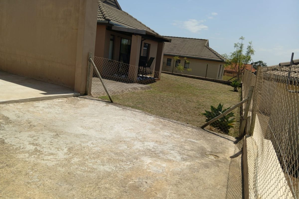 3 Bedroom House For Sale In Kidds Beach - Photo 5