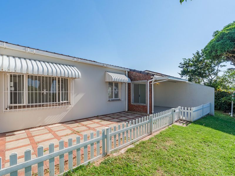 2-Bedroom with Sea Views & Versatile Outbuilding - Photo 3