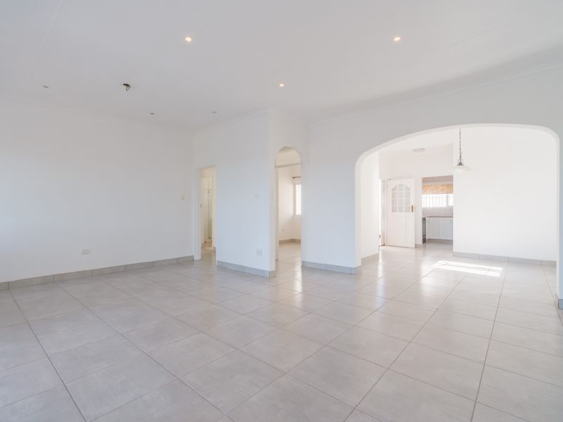 2-Bedroom with Sea Views & Versatile Outbuilding - Photo 10