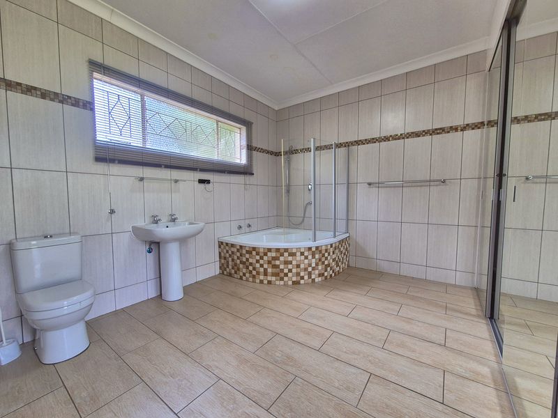 In This Case - Size Does Matter! - Photo 9