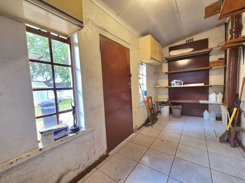 Your Blank Canvass Awaits! - Photo 8