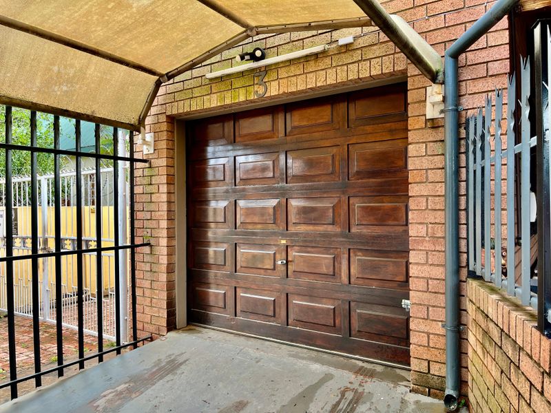 Tucked away right in the heart of Bela-Bela - Photo 2