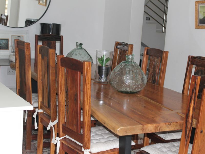 With loads of light and the beautiful view of the Magalies Mountain Range - Photo 5