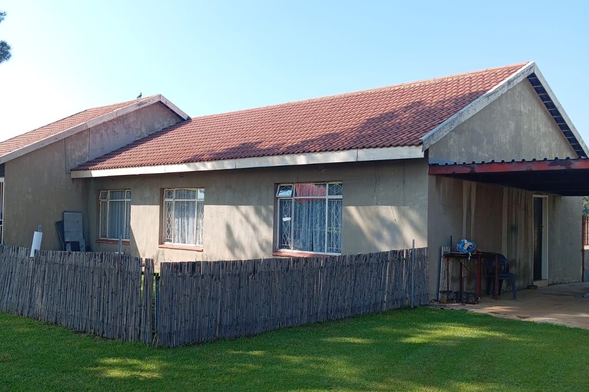 Property for Sale in De Deur, Vereeniging – Ideal Family Home with Income Potential! - Photo 2