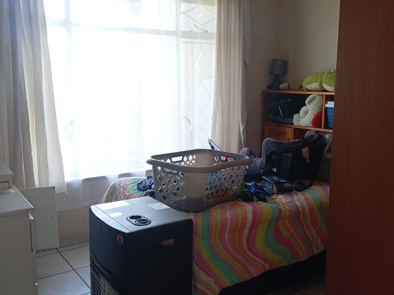 Property for Sale in De Deur, Vereeniging – Ideal Family Home with Income Potential! - Photo 8