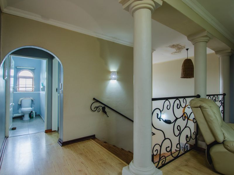5 Bed Family Home Faerie Glen - Photo 6