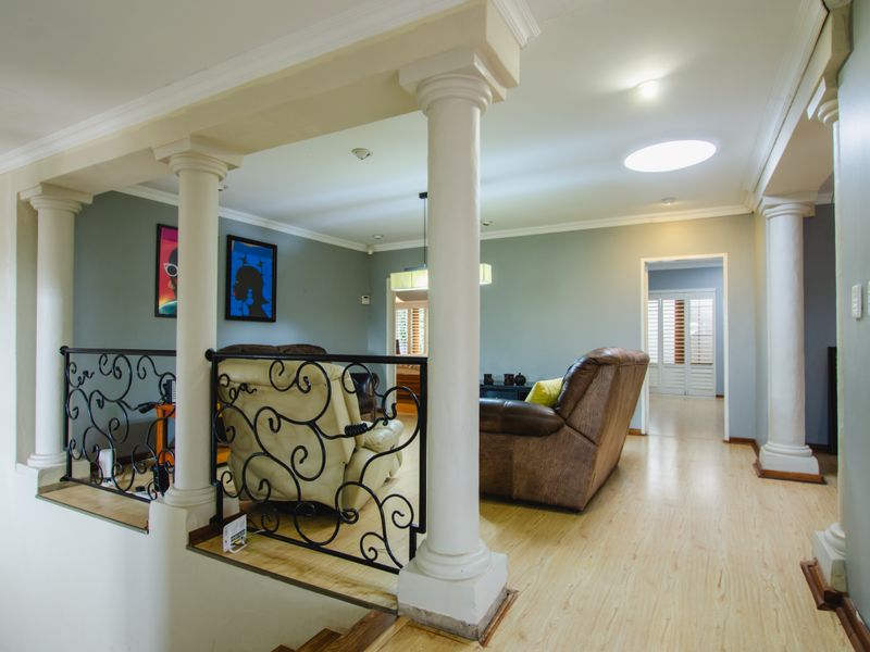 5 Bed Family Home Faerie Glen - Photo 5
