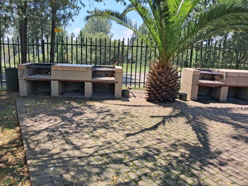 Luxurious 2 Bedroom Flat for Sale in Antiqua Bay Vaalpark. - Photo 5