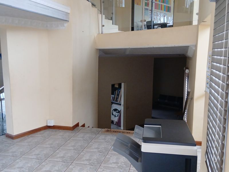 A Rare 1-Hectare Luxury Estate Offering Scale, Security & Sophisticated Living - Photo 6