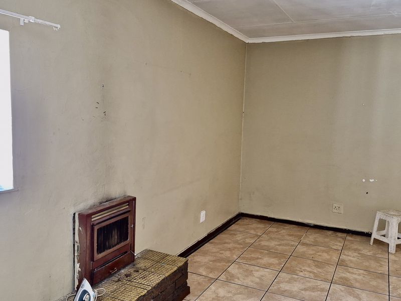 Family house in Die Heuwel ext 4 - Photo 3