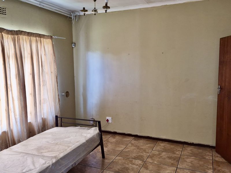 Family house in Die Heuwel ext 4 - Photo 5