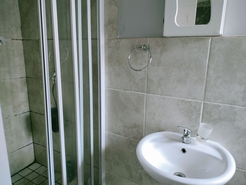 A home fit for family setting - Photo 9