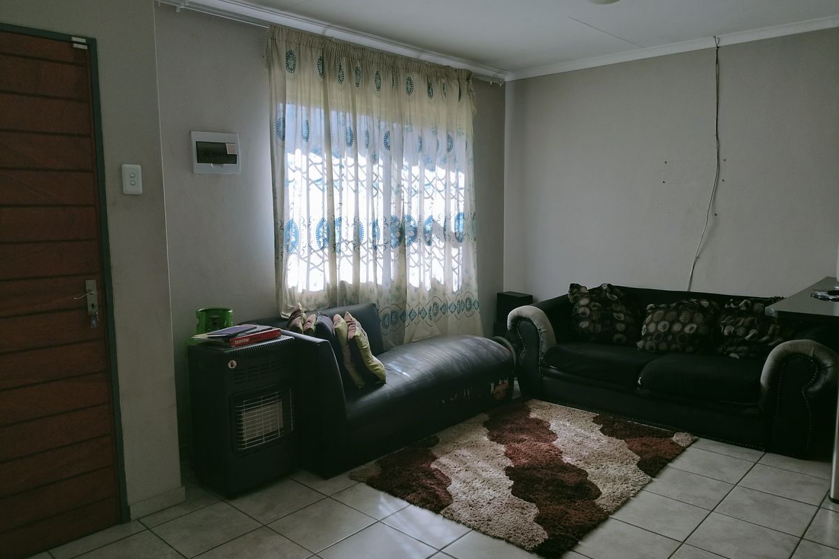 A home fit for family setting - Photo 5