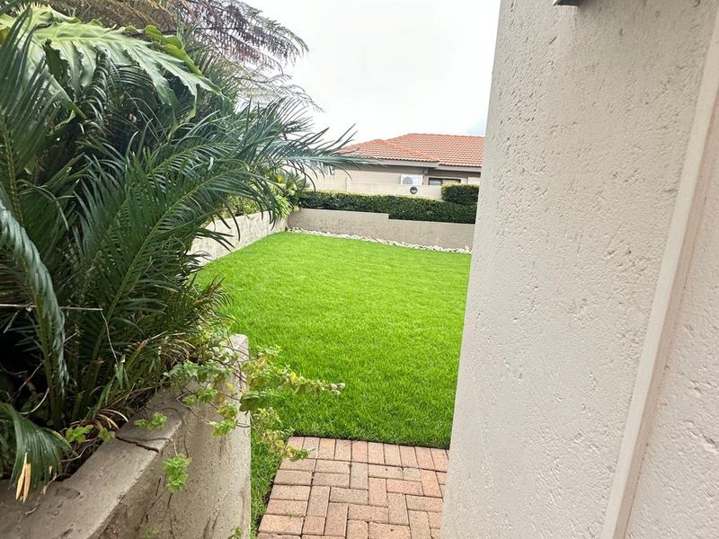 Charming 3 Bedroom Home in the heart of Arabella - Photo 8