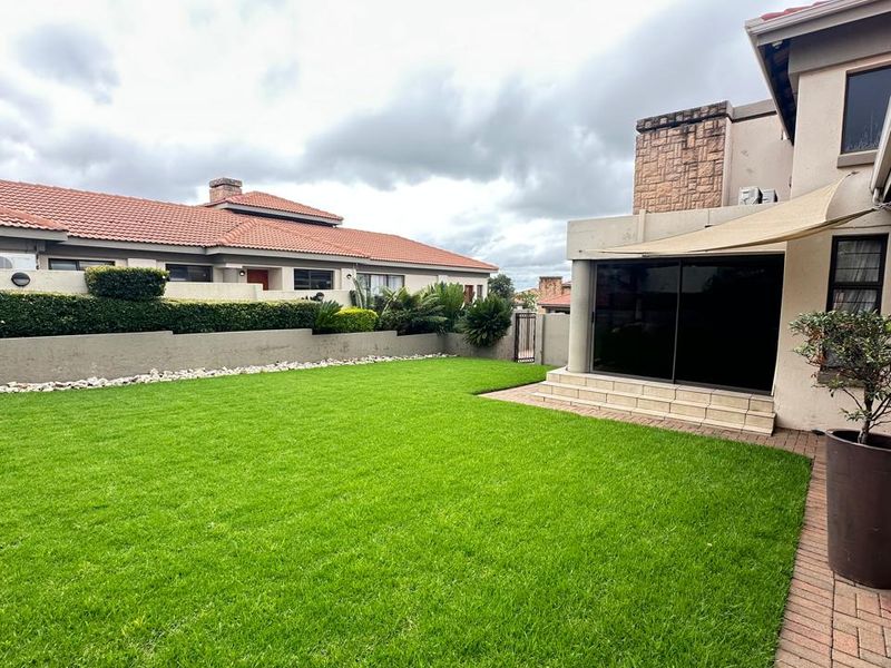 Charming 3 Bedroom Home in the heart of Arabella - Photo 6