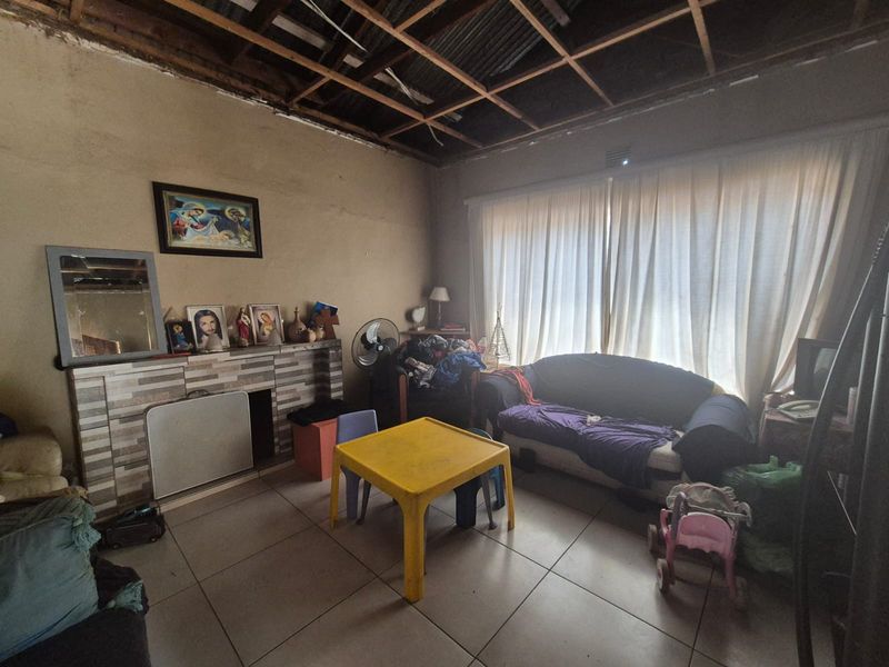 !New Investment for a Property! - Photo 3