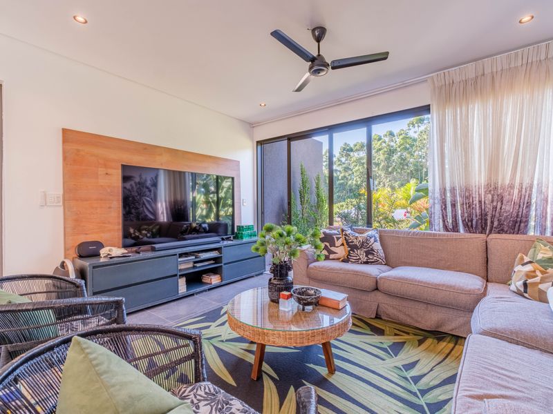 Modern 4-Bedroom Forest-Facing Townhouse for Sale in Elaleni Lifestyle Estate, Ballito - Photo 8