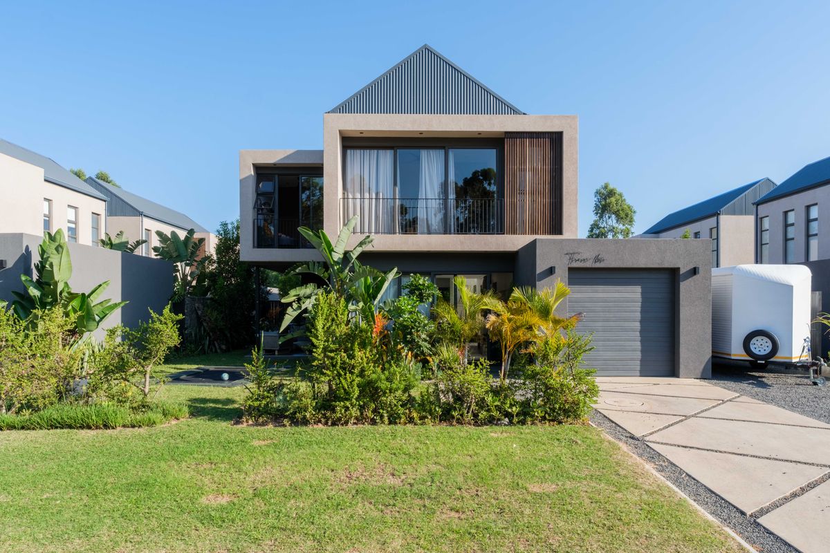 Modern 4-Bedroom Forest-Facing Townhouse for Sale in Elaleni Lifestyle Estate, Ballito - Photo 3