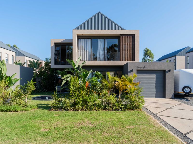 Modern 4-Bedroom Forest-Facing Townhouse for Sale in Elaleni Lifestyle Estate, Ballito - Photo 3