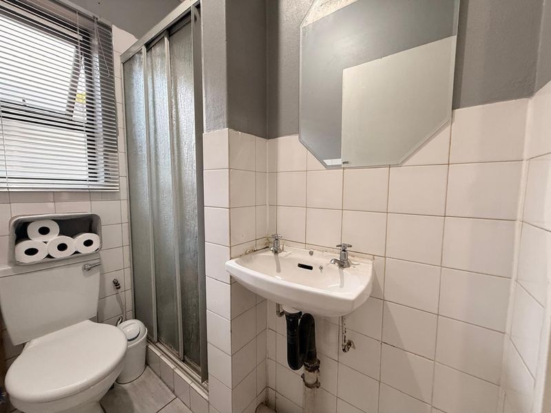 Two Thousand square Signal Hill Property - Photo 10