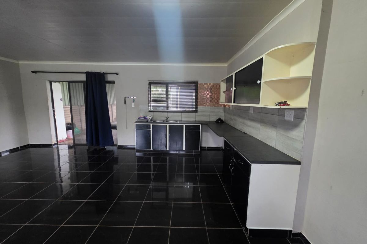 Charming 1 Bedroom Garden Cottage to Rent – Available Immediately! - Photo 5