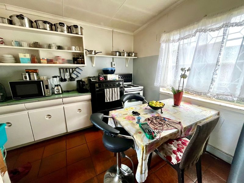 Stunning 3-Bedroom Home Offering Space and Comfort - Photo 5