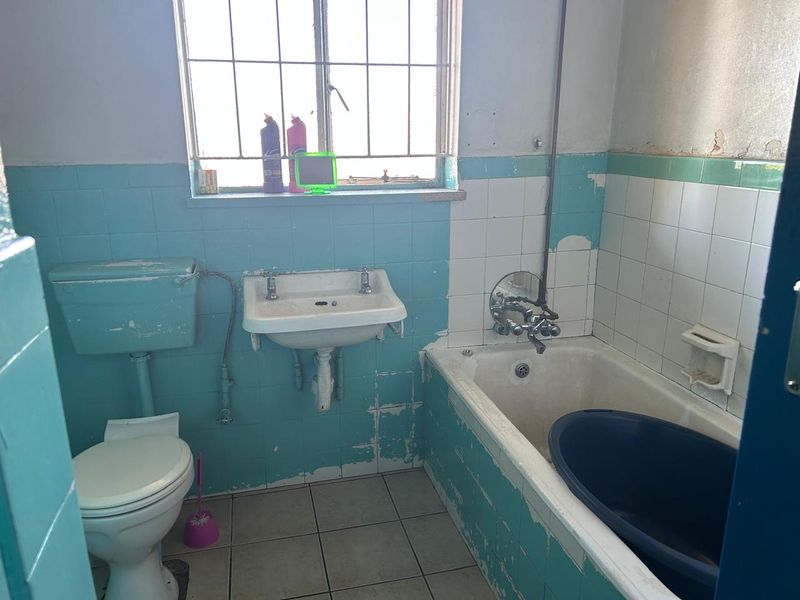 2 Bedroom upstairs apartment in Boksburg, Cason - Photo 9