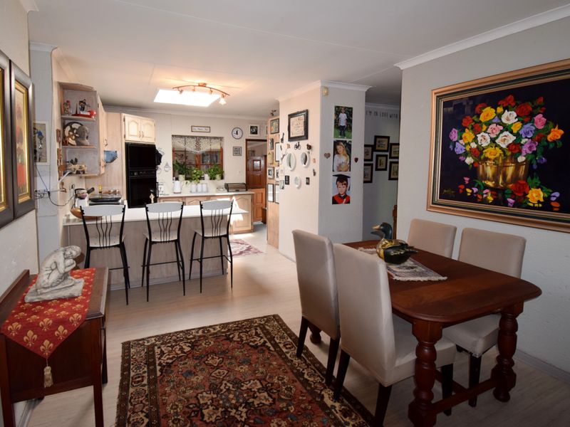 Absolute Gem For Sale - Photo 3