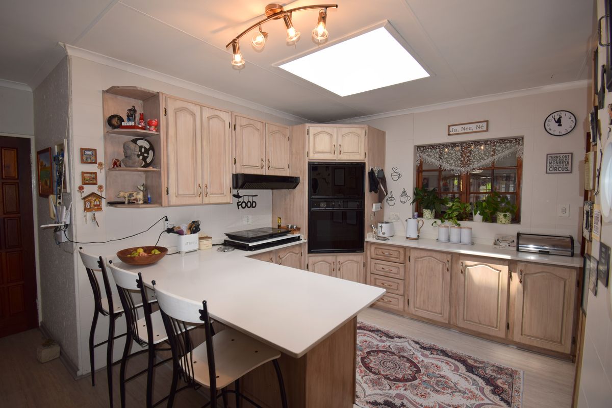 Absolute Gem For Sale - Photo 4