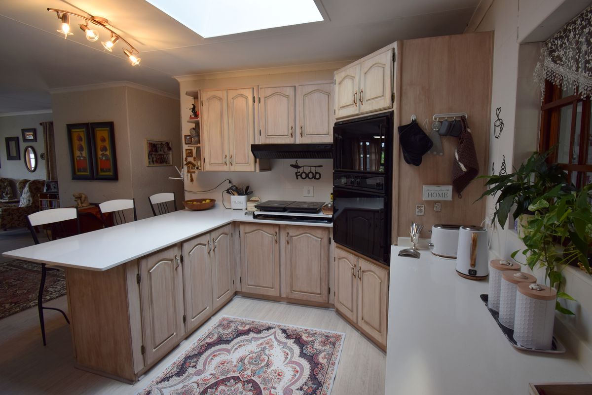 Absolute Gem For Sale - Photo 5