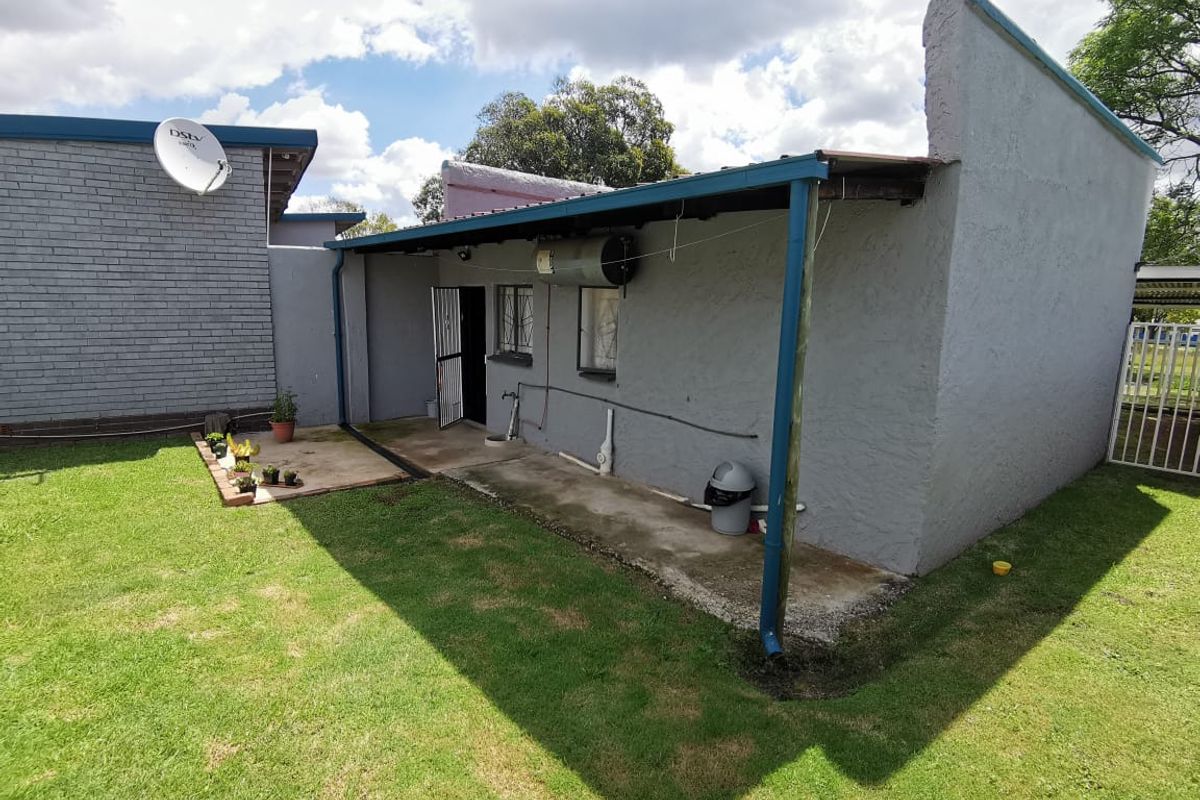 Dual Residence Property for Sale in Brenthurst - Photo 3