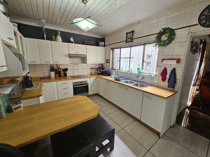 STUNNING OFF-THE-GRID HOME FOR SALE IN SE6 VANDERBIJLPARK! - Photo 4