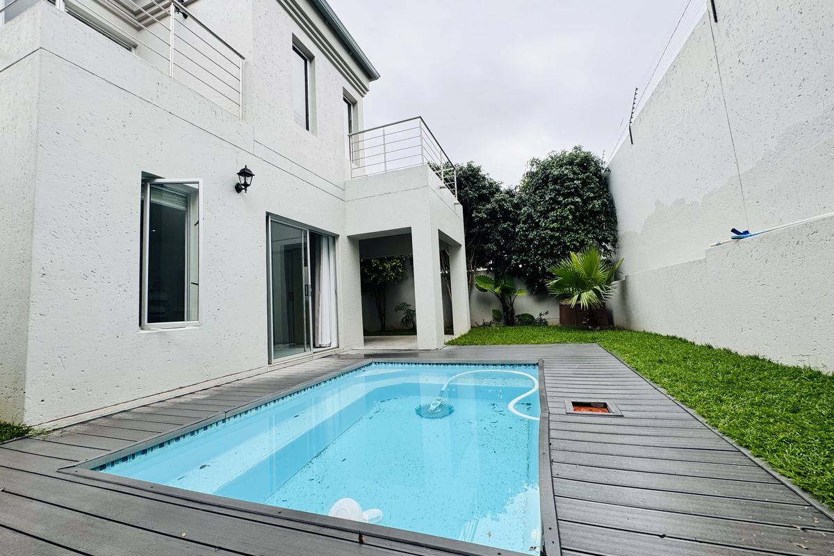 Modern 2 Bedroom Duplex in Secure Craigavon Estate - Photo 3