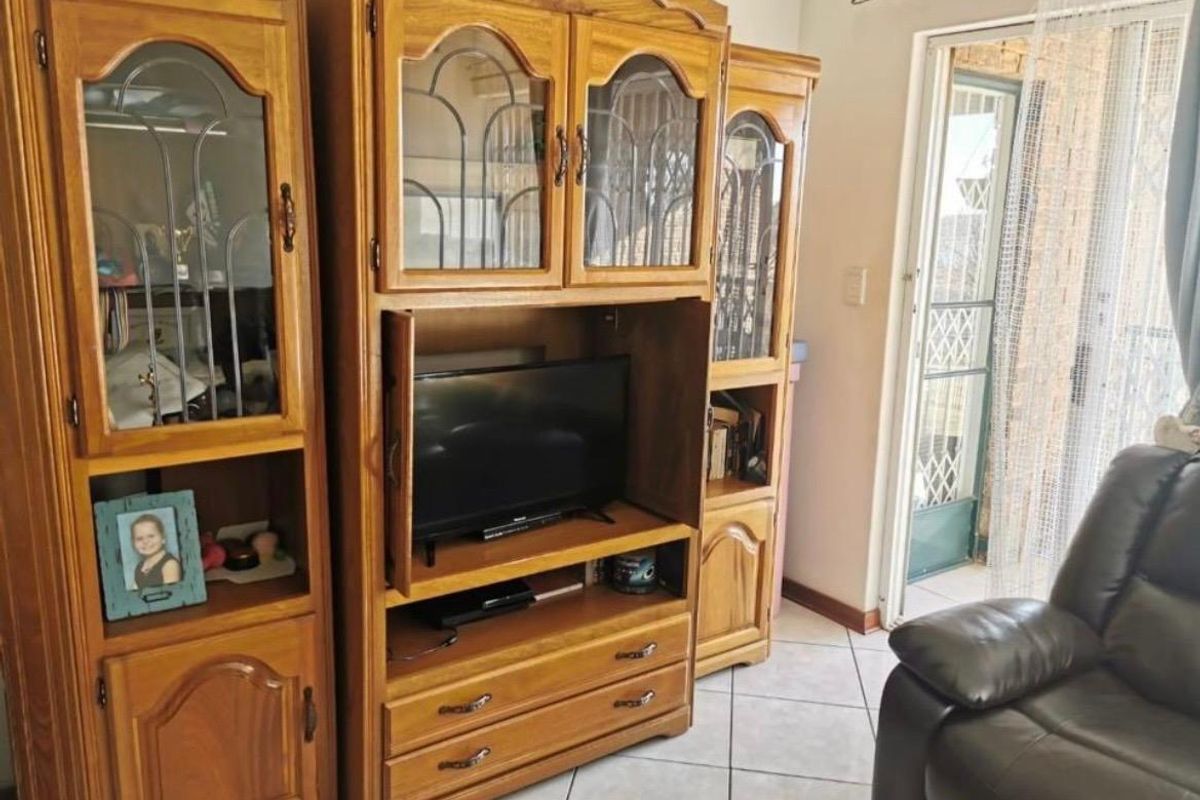 2 Bedroom Apartment To Rent in Brakpan Central - Photo 3