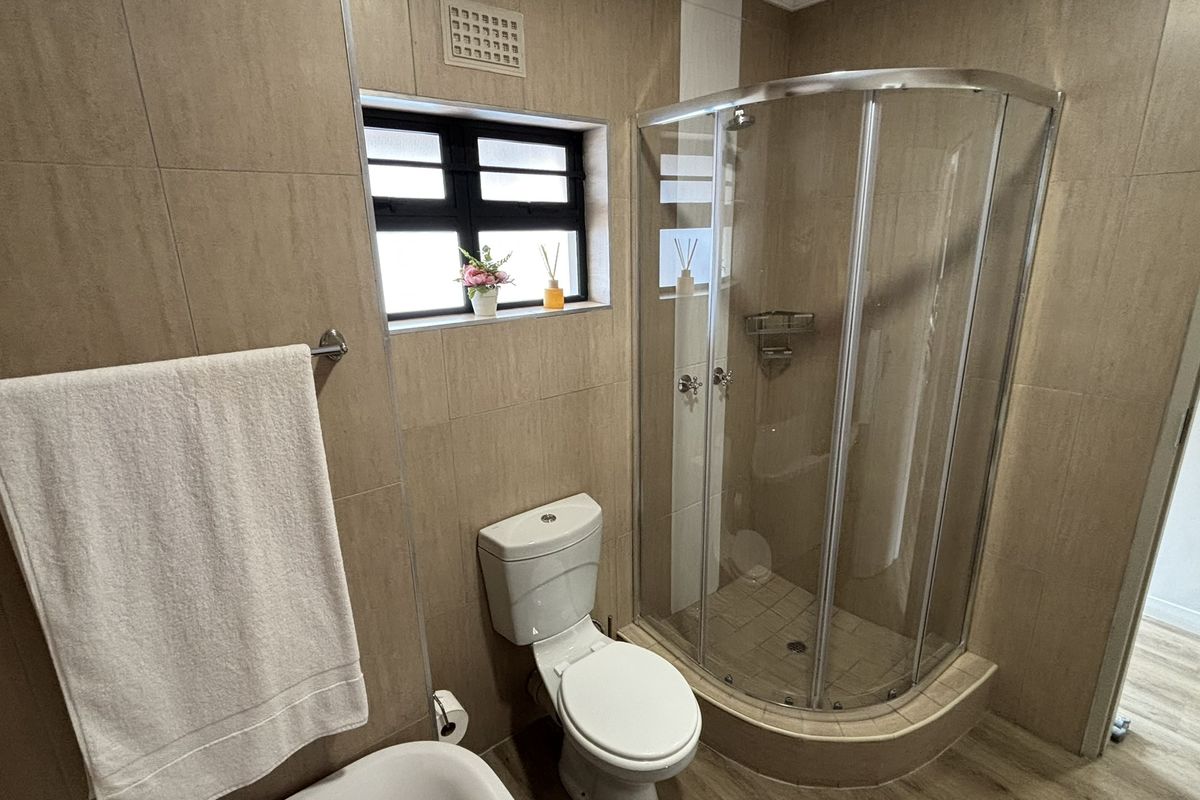 FAMILY HOME 3BED 2BATH UNIT FOR SALE!! - Photo 4