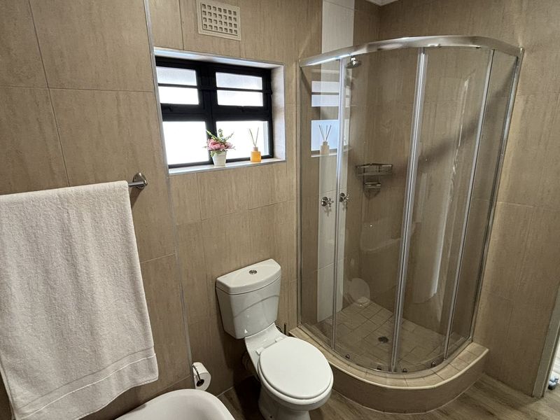 FAMILY HOME 3BED 2BATH UNIT FOR SALE!! - Photo 4