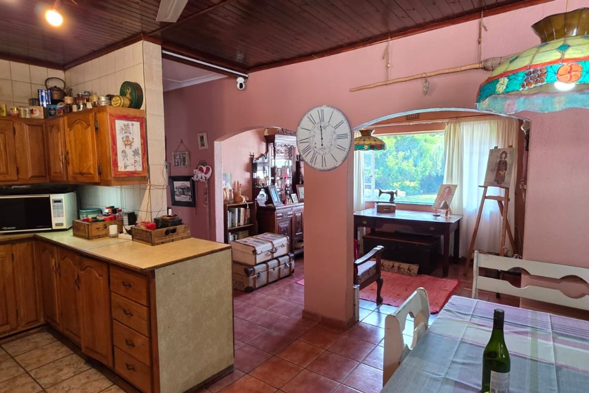 Exclusive Sole Mandate | Charming Cape Dutch Home in Old Vaalpark - Photo 5